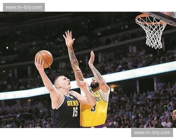 攻防转换速度决定比赛走向 里昂此役利用转换进攻打入两球