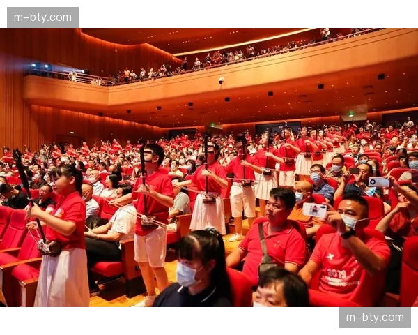 伯努瓦·里肖统筹13国选手赛程 极限换装与情感调度成就冰上交响乐